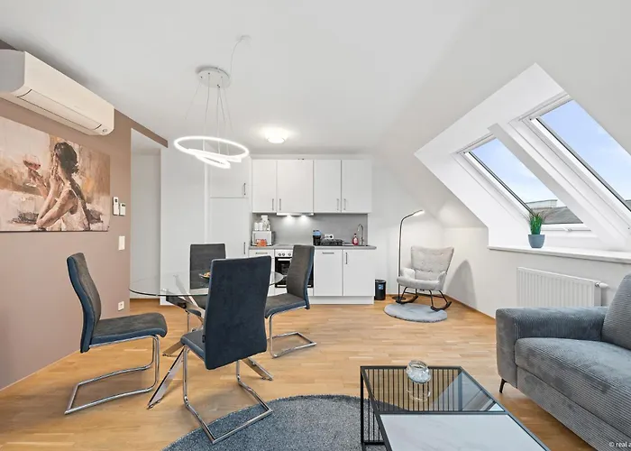 Nuell Residences 38 - Modern Attic Flat With Ac